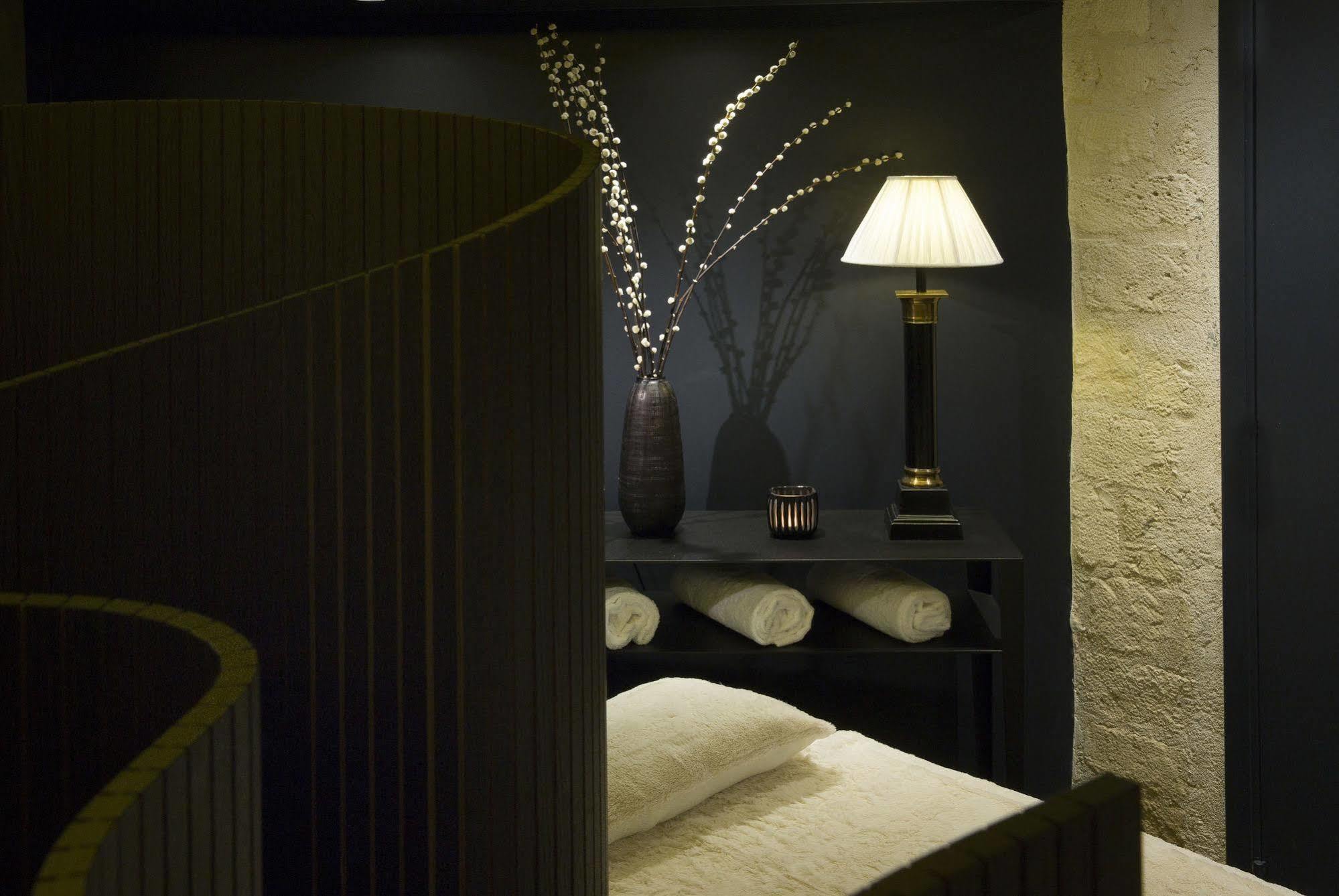 Hôtel Bourgogne&Montana Parigi Esterno foto